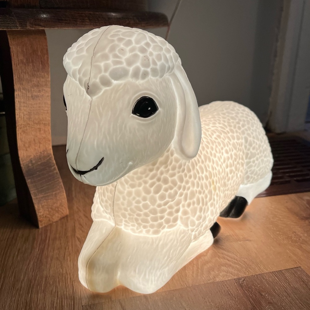 Vintage blow mold plastic lighted lamb sheep Christmas nativity Easter - Picture 14 of 14